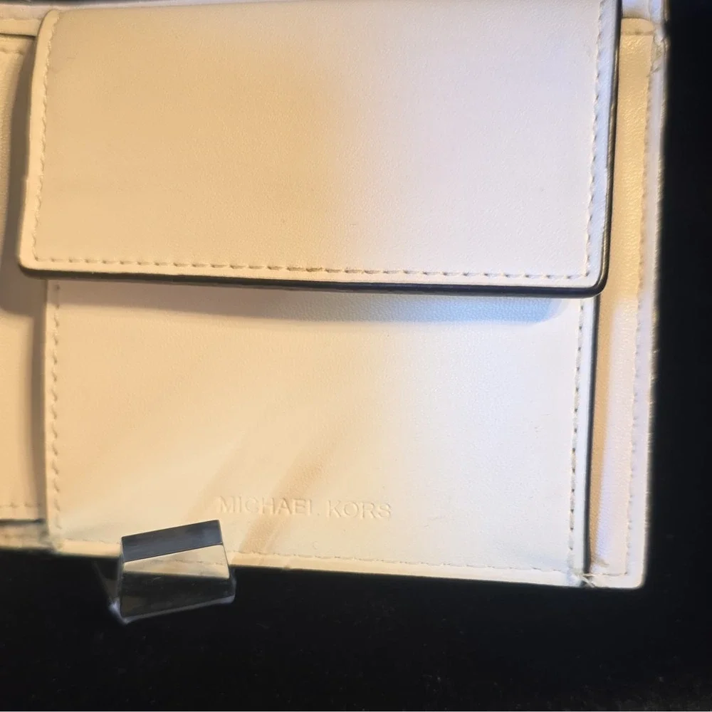 Michael Kors Logo Pattern Bifold Wallet Credit Card Holder White Green Beige
